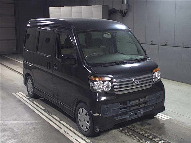 70194 DAIHATSU ATRAI WAGON S331G 2011 г. (JU Gifu)